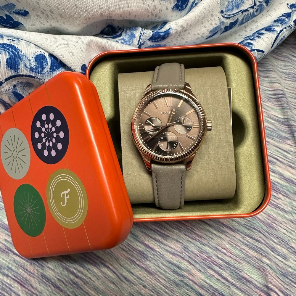 Fossil watch